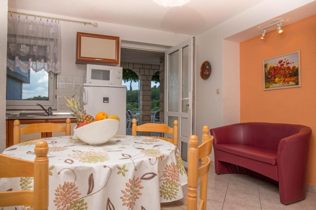 Apartments Zorica Dramalj Buitenkant foto