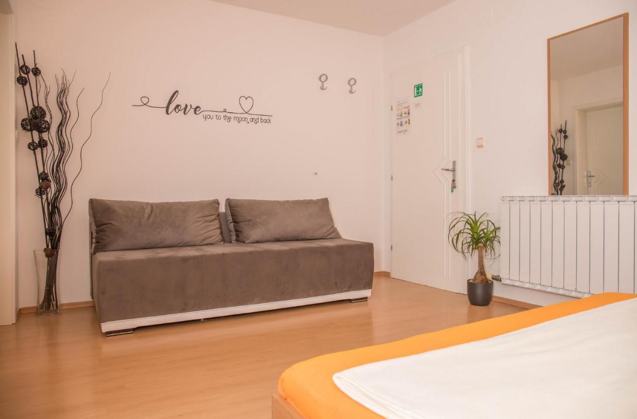 Apartments Zorica Dramalj Buitenkant foto