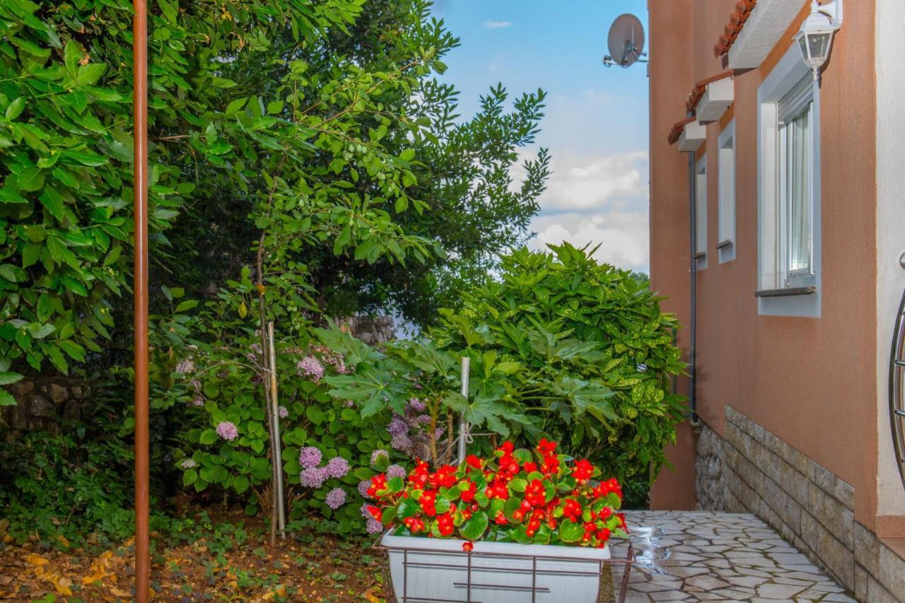 Apartments Zorica Dramalj Buitenkant foto