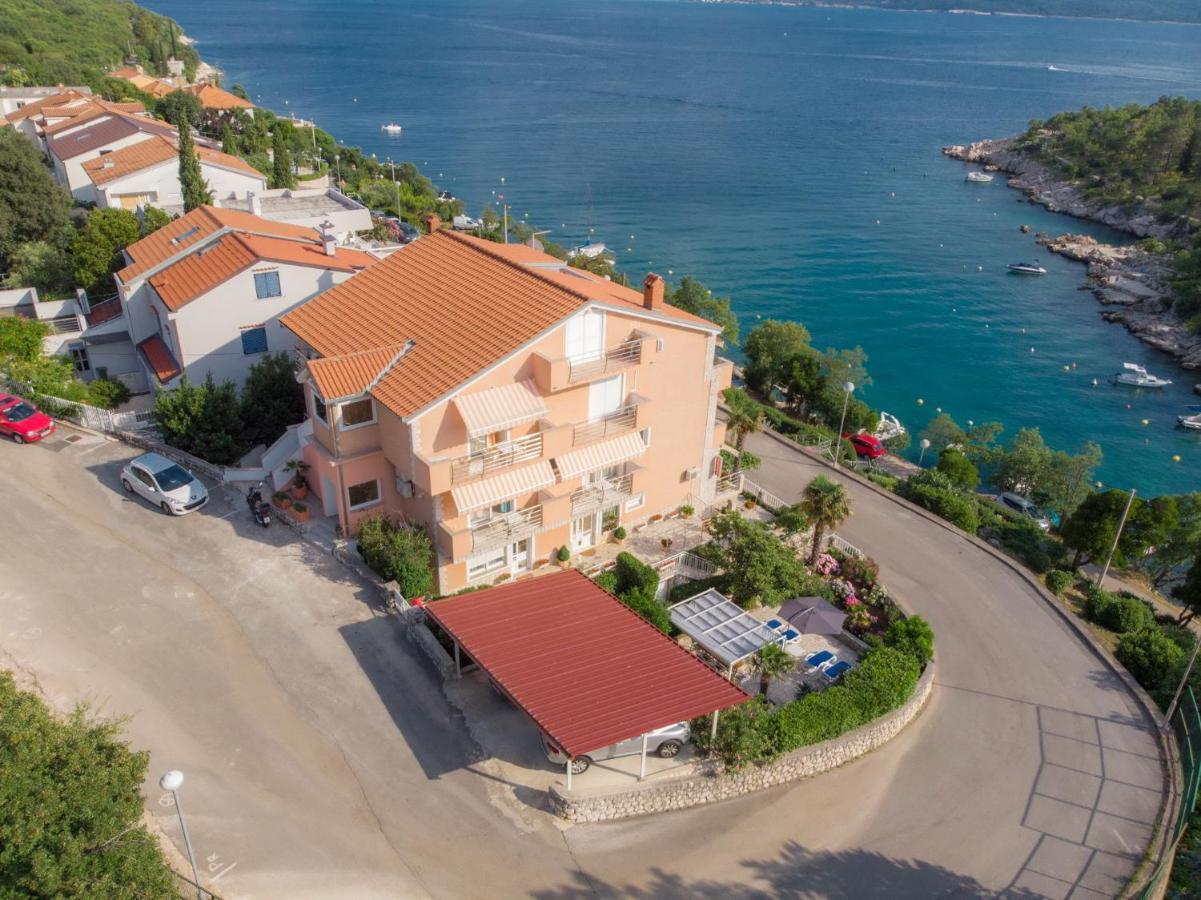 Apartments Zorica Dramalj Buitenkant foto